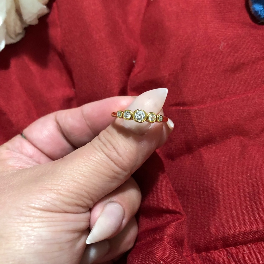 14kt yellow gold cubic zirconia ring